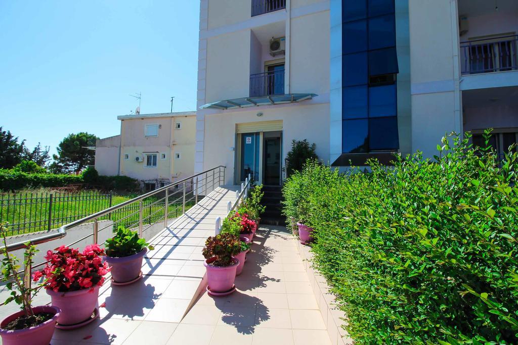 Hotel Keisa Dhërmi Exterior foto